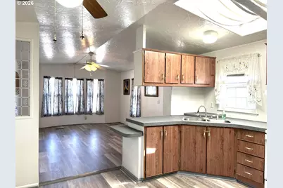 909 Shadow Ranch Ln, Roseburg, OR 97470 - Photo 13