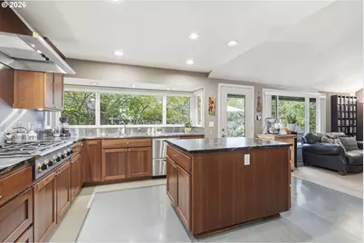 5485 NW Pondosa Dr, Portland, OR 97229 - Photo 15
