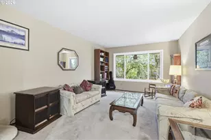 5485 NW Pondosa Dr, Portland, OR 97229 - Photo 9