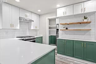 5062 NE Wasco Ct, Salem, OR 97305 - Photo 15