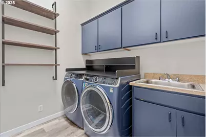 5062 NE Wasco Ct, Salem, OR 97305 - Photo 25