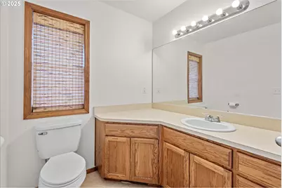 5062 NE Wasco Ct, Salem, OR 97305 - Photo 29