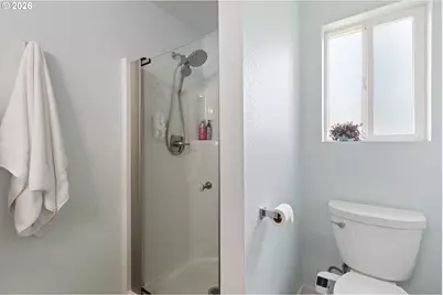 2164 SE Douglas Ave, Roseburg, OR 97470 - Photo 29