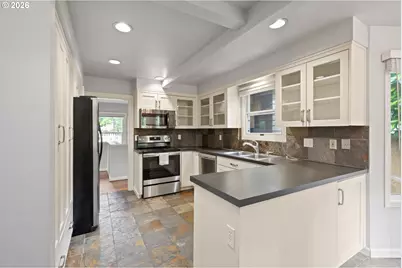 655 8th St, Lake Oswego, OR 97034 - Photo 13