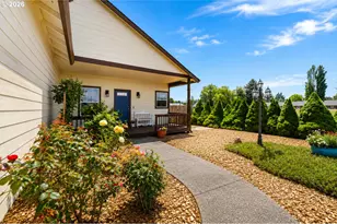 405 NW Viola St, Sheridan, OR 97378 - Photo 5