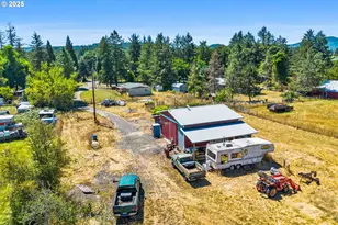 40115 Mountain Home Dr, Sweet Home, OR 97386 - Photo 3