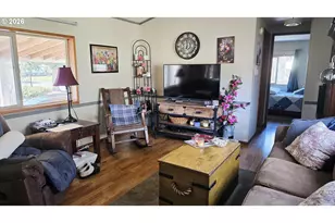 1809 26th St, La Grande, OR 97850 - Photo 3