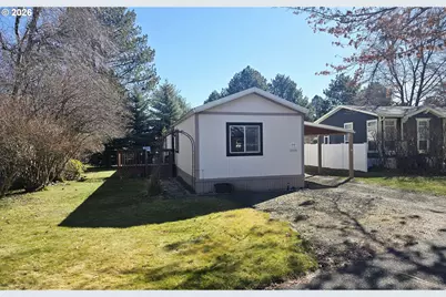 1809 26th St #77, La Grande, OR 97850 - Photo 1