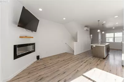 988 SW 2nd Way, Troutdale, OR 97060 - Photo 5