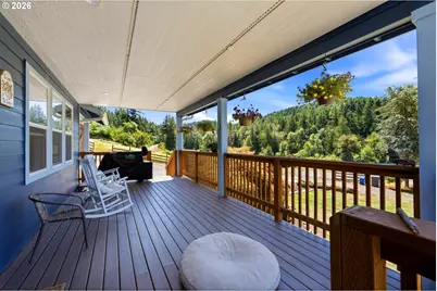 37886 S Wilhoit Rd, Molalla, OR 97038 - Photo 5
