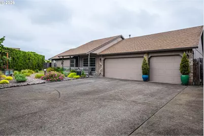 365 SE 7th Way, Canby, OR 97013 - Photo 1