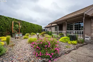 365 SE 7th Way, Canby, OR 97013 - Photo 3