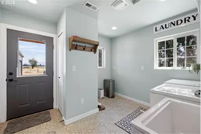 95069 Toftdahl Rd, Junction City, OR 97448 - Photo 17