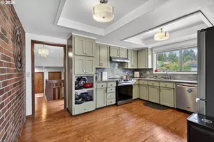 3138 NE 158th Ave, Portland, OR 97230 - Photo 5