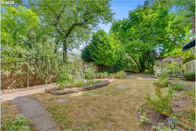 128 SE Cesar E Chavez Blvd, Portland, OR 97214 - Photo 45