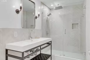 128 SE Cesar E Chavez Blvd, Portland, OR 97214 - Photo 41