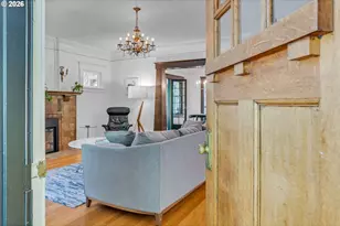 128 SE Cesar E Chavez Blvd, Portland, OR 97214 - Photo 3