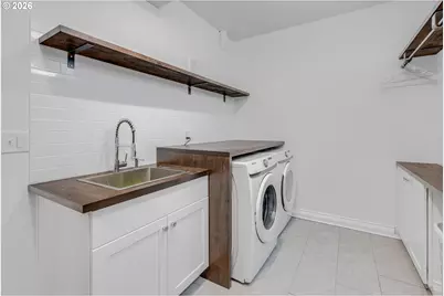 128 SE Cesar E Chavez Blvd, Portland, OR 97214 - Photo 39