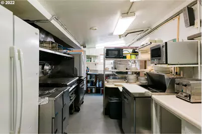 4265 Main St, Springfield, OR 97478 - Photo 15