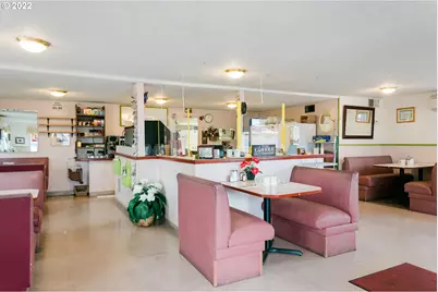 4265 Main St, Springfield, OR 97478 - Photo 9