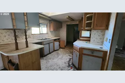 96026 Sundown Dr, Brookings, OR 97415 - Photo 15