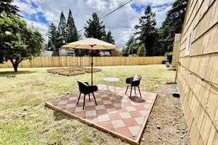 5901 SE Flavel Dr, Portland, OR 97206 - Photo 19