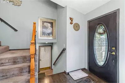 209 W Beacon Hill Dr, Longview, WA 98632 - Photo 7