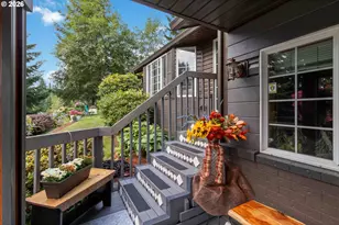 209 W Beacon Hill Dr, Longview, WA 98632 - Photo 5