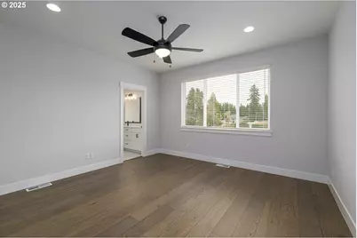 15237 SE Towers Ter, Milwaukie, OR 97267 - Photo 17