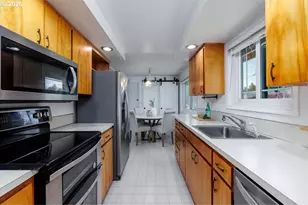 11725 SW Blakeney St, Beaverton, OR 97008 - Photo 5