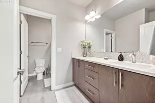 170 SW Lancaster Ct, Troutdale, OR 97060 - Photo 23
