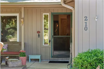 210 S 2nd St, Carlton, OR 97111 - Photo 5