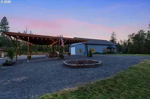 82056 Mahr Ln, Creswell, OR 97426 - Photo 3