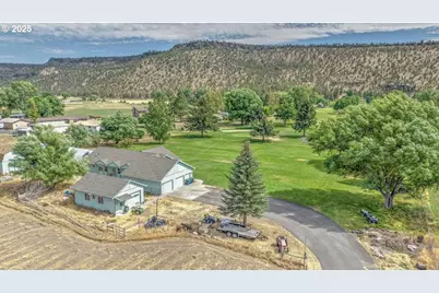 7208 NE Ochoco Hwy, Prineville, OR 97754 - Photo 1