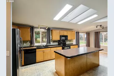 20788 Hazelnut Ridge Rd NE, Scotts Mills, OR 97375 - Photo 13