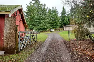 20788 Hazelnut Ridge Rd NE, Scotts Mills, OR 97375 - Photo 3