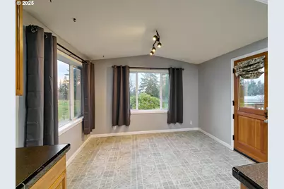 20788 Hazelnut Ridge Rd NE, Scotts Mills, OR 97375 - Photo 15