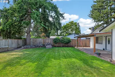 19870 SW Rock Dr, Beaverton, OR 97003 - Photo 23