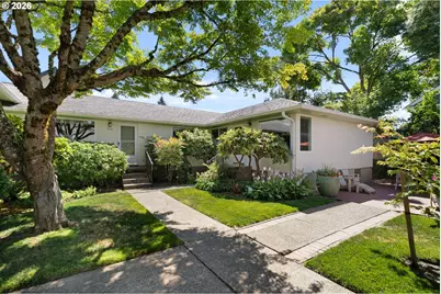 3002 SE Brooklyn St, Portland, OR 97202 - Photo 1
