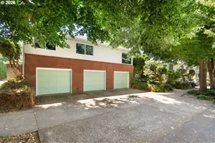 3002 SE Brooklyn St, Portland, OR 97202 - Photo 3