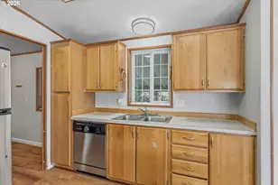 8300 NE Quatama St, Hillsboro, OR 97006 - Photo 9