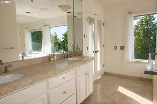 18 Northview Ct, Lake Oswego, OR 97035 - Photo 23