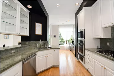 18 Northview Ct, Lake Oswego, OR 97035 - Photo 13