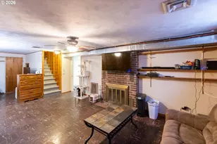 724 E 14th St, The Dalles, OR 97058 - Photo 19