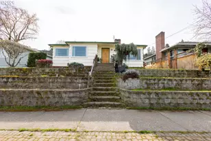 724 E 14th St, The Dalles, OR 97058 - Photo 39