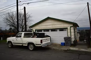 724 E 14th St, The Dalles, OR 97058 - Photo 39