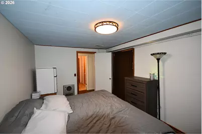 724 E 14th St, The Dalles, OR 97058 - Photo 27