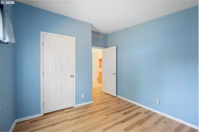 827 NE Woodard Ave, Castle Rock, WA 98611 - Photo 21