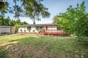 827 NE Woodard Ave, Castle Rock, WA 98611 - Photo 29