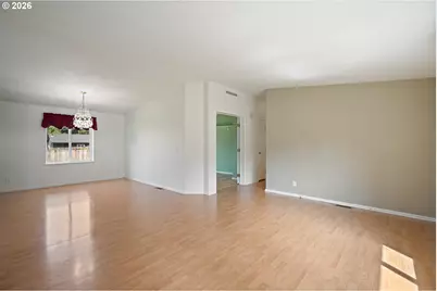 827 NE Woodard Ave, Castle Rock, WA 98611 - Photo 19
